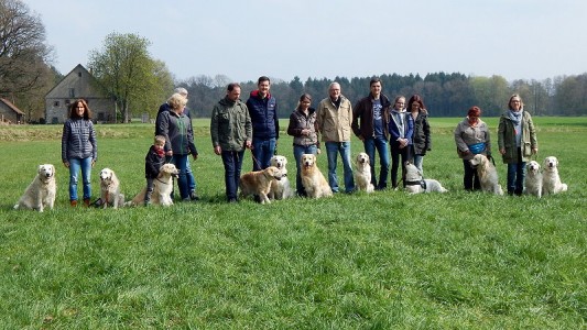 zum Schluss noch ein Gruppenfoto mit allen Teilnehmern
