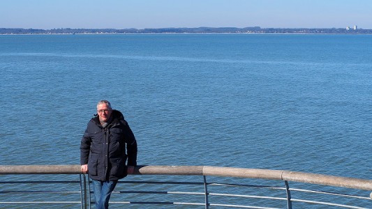 Maik auf der Seebrücke in Niendorf